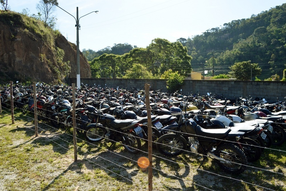 Teresópolis: Veículos mal estacionados atrapalham trânsito e transporte  coletivo - O Diário de Teresópolis