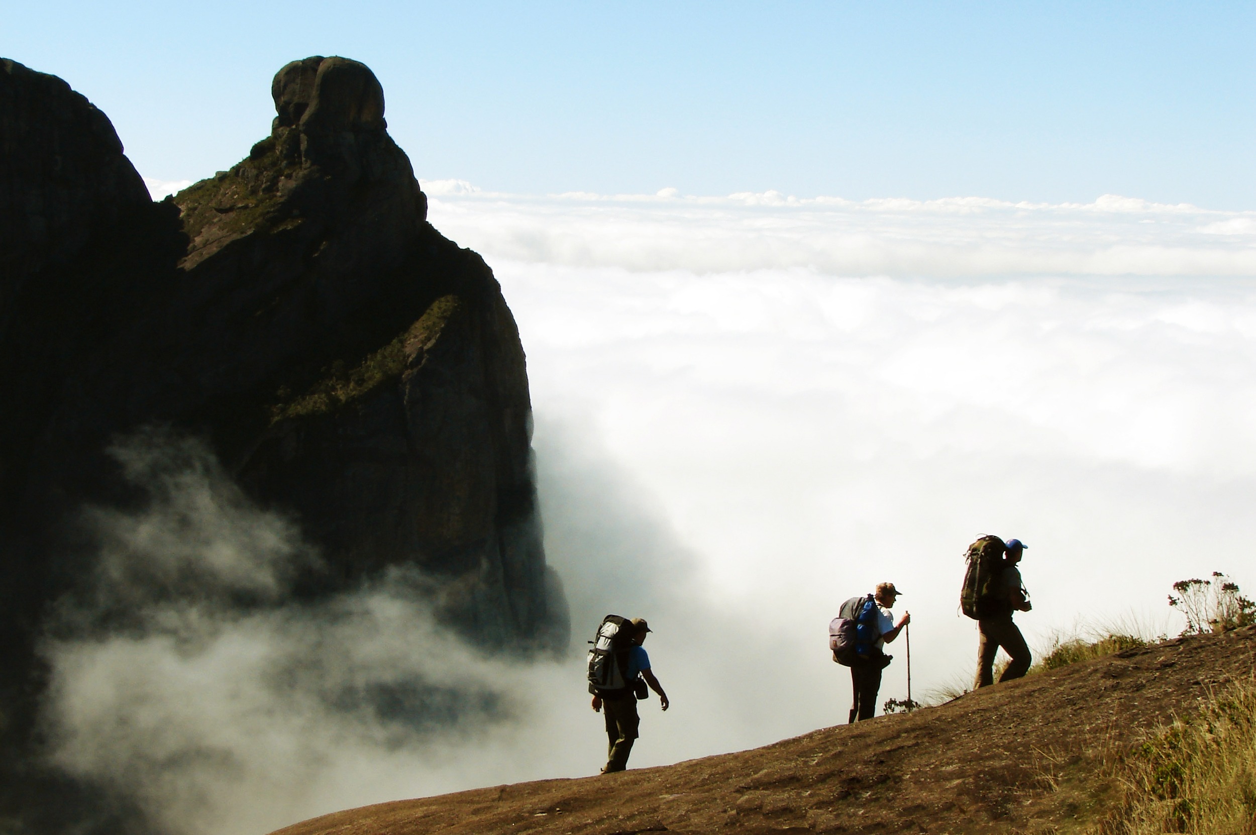 TRAVESSIA PETRÓPOLIS TERESÓPOLIS Com Guia - Serra Dos Órgãos