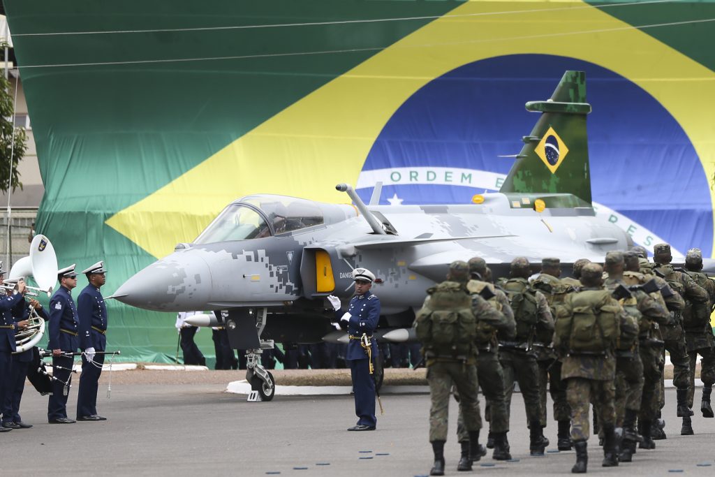 Exército Brasileiro abre inscrições para concurso de Sargentos com 1095  vagas