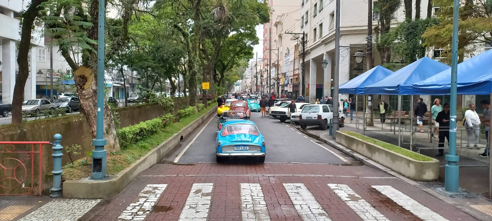 2º Circuito Imperial de Automobilismo: Carros antigos e emoção nas ruas do  Centro Histórico de Petrópolis